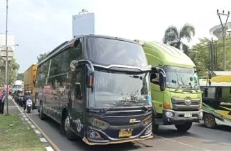 Kota cirebon padat pemudik