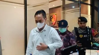 Jateng Menyala! KPK Tangkap Bupati Cilacap Syamsul Auliya Rachman dalam OTT Terkait Proyek Pemkab Ott bupati cilacap
