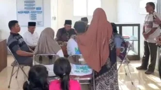 Mengharukan, Kakak Pemuda yang Tewas Dikejar Polisi di Pacitan Lakukan Akad Nikah di Kamar Jenazah Pernikahan di kamar jenazah kakak korban kecelakaan pacitan