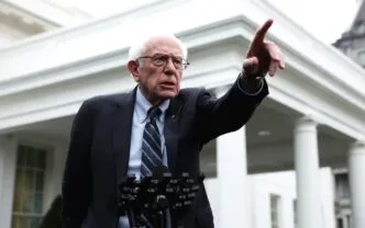 Senator bernie sanders kritisi konflik as iran