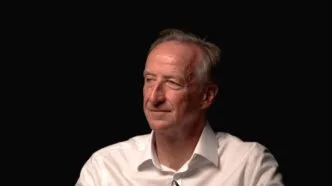 Sir alex younger mantan kepala m16 inggris