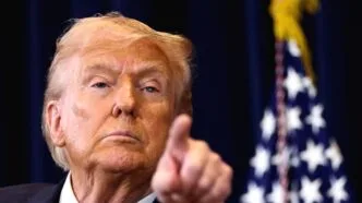 Trump dilaporkan meminta kompensasi atas perang