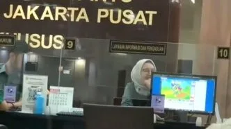 Viral petugas PN jakarta main game saat jam kerja