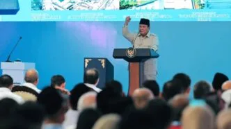 Di Acara Hilirisasi, Prabowo Bantah Isu Suramnya Indonesia