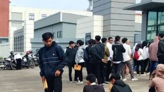 Industri Tekstil hingga Otomotif Tertekan, PHK Diprediksi Terjadi 3 Bulan Lagi