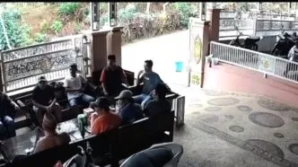 Kades Pakel Lumajang Dikeroyok 15 Orang di Rumahnya, Diduga Dipicu Konflik Pengajian