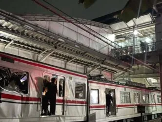 Kecelakaan Kereta di Bekasi Timur, KRL Dihantam KA Jarak Jauh, 2 Korban Jiwa