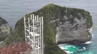 Lift kaca bermasalah di bali