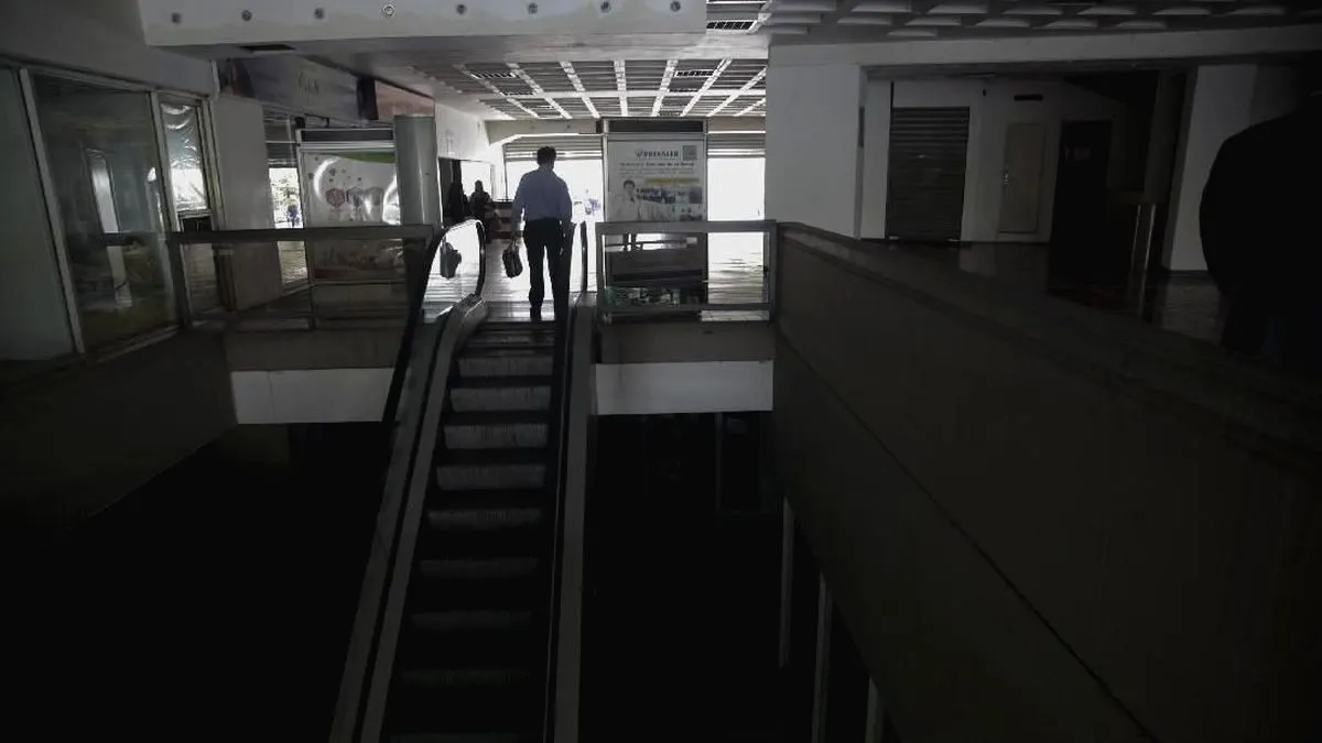 Listrik Padam Massal di Beberapa Wilayah Jakarta, PLN Ungkap Ada Gangguan Sistem Suplai Mati lampu massal di jakarta terjadi lagi