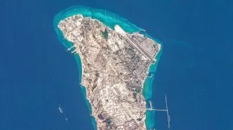 Pulau kharg markas minyak iran