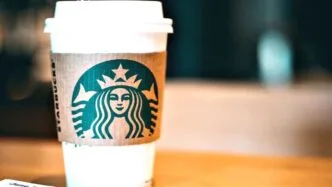 Starbucks phk karyawan lagi