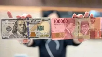 Uang rupiah dan dolar