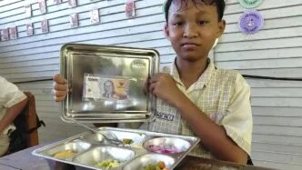 Uang tunai di ompreng MBG