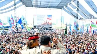 Prabowo Uji Respons Buruh soal MBG di May Day, Soroti Gizi Anak dan Ekonomi