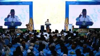 Rupiah Tembus Rp17.600, Prabowo: Rakyat Desa Tak Pakai Dolar Rupiah Anjlok ke Rp17.600, Prabowo Soroti Ketahanan Pangan Indonesia