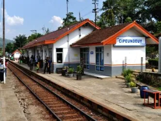 Stasiun Cipeundeuy Garut