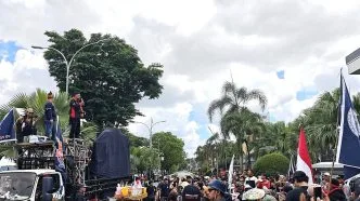Demo apmk kantor gubernur kaltim