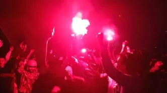 Supporter rayakan kemenangan persib