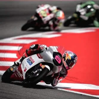 Start dari Posisi 13, Veda Ega Pratama Tunjukkan Perlawanan Sengit di Moto3 Italia hingga Finish Posisi 8 Lagi Veda ega pratama moto3 italia
