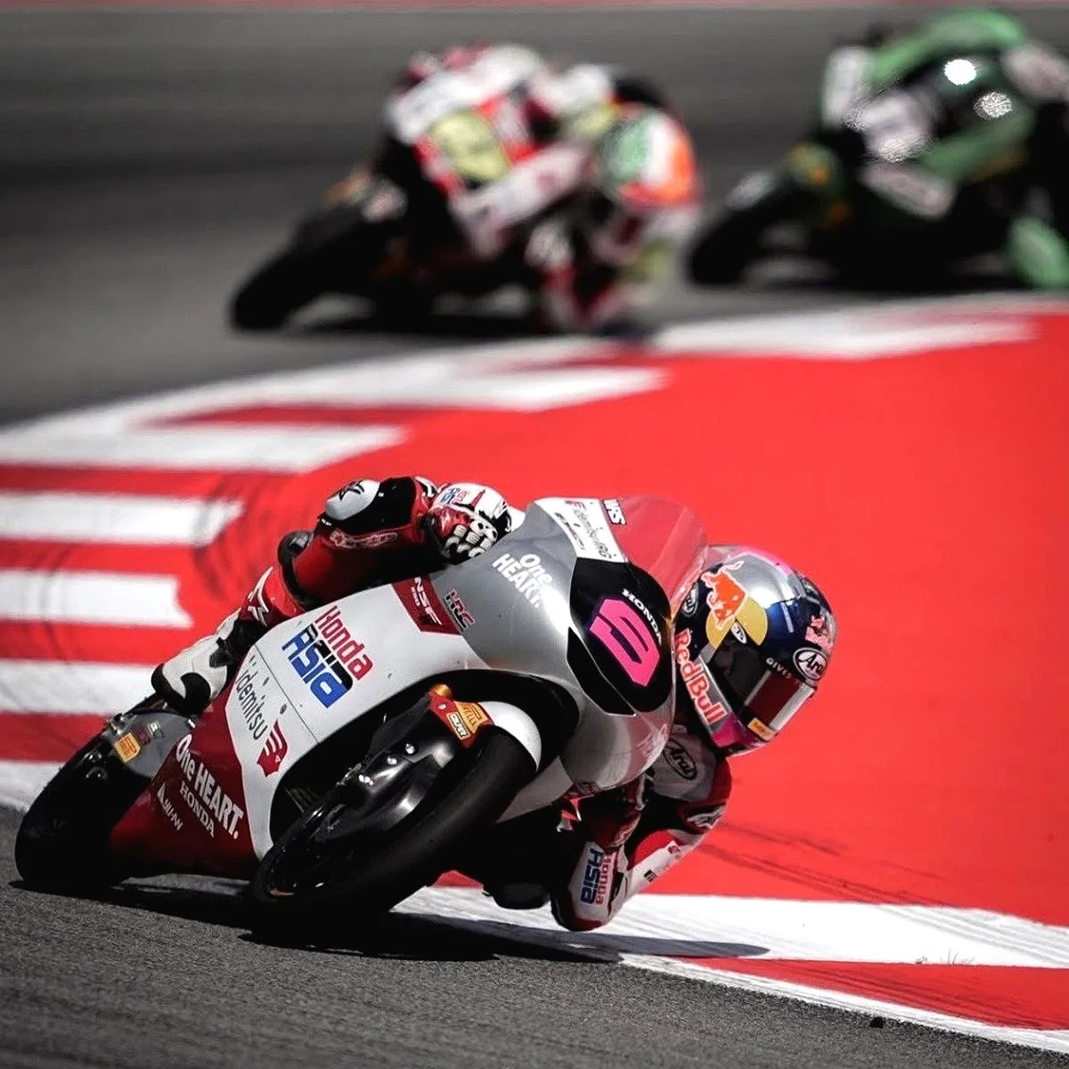 Start dari Posisi 13, Veda Ega Pratama Tunjukkan Perlawanan Sengit di Moto3 Italia hingga Finish Posisi 8 Lagi Veda ega pratama moto3 italia