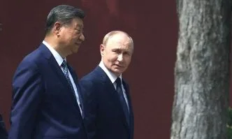 Trump dan Putin Bertemu Xi Jinping dalam Sepekan, Begini Perbedaan Sambutannya Vladimir putin di beijing