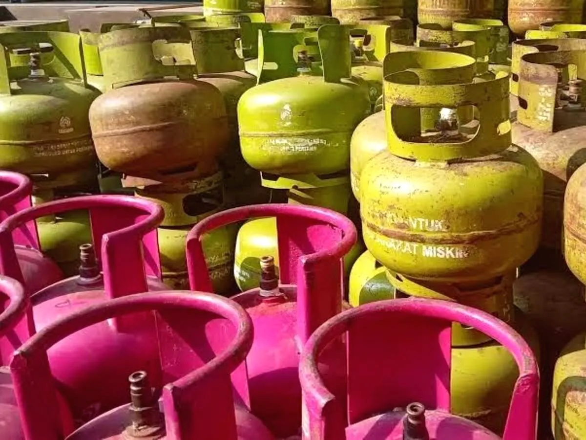 Harga LPG Berpotensi Naik, Bahlil Ungkap Penyebab Utamanya Bukan Karena Stok Bahlil Pastikan Pasokan Aman, Tapi Harga LPG Terancam Melonjak Akibat Faktor Global