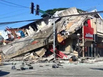 Sedikitnya 15 Tewas Akibat Gempa Besar di Filipina Selatan, Operasi Penyelamatan Berlangsung Filipina Diguncang Gempa Besar 7,8 SR, Bangunan Runtuh dan Ratusan Warga Terluka