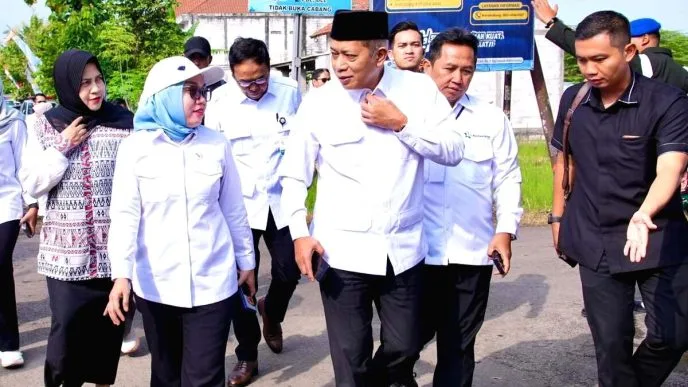 Menkop Usul Tambahan Anggaran Rp1,34 Triliun untuk Percepat 80 Ribu Kopdes Merah Putih Koperasi Desa Merah Putih Dikebut, Kementerian Koperasi Ajukan Anggaran Hampir Rp2 Triliun