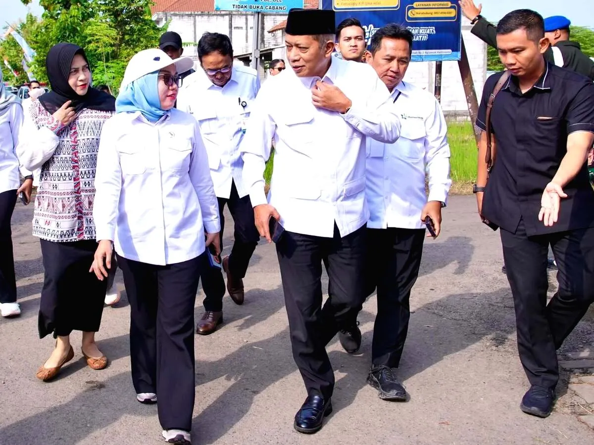 Menkop Usul Tambahan Anggaran Rp1,34 Triliun untuk Percepat 80 Ribu Kopdes Merah Putih Koperasi Desa Merah Putih Dikebut, Kementerian Koperasi Ajukan Anggaran Hampir Rp2 Triliun