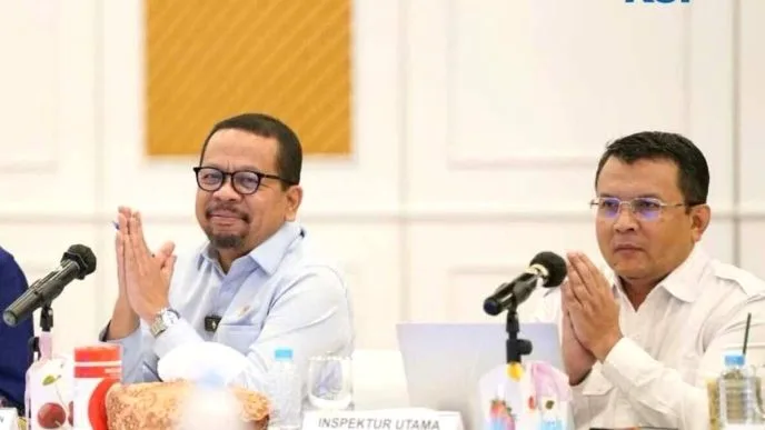 Jawab Tuntutan Mahasiswa, Pemerintah Pastikan Program Makan Bergizi Gratis Tidak Dihentikan Pemerintah Evaluasi Besar besaran MBG, Tapi Program Makan Gratis Tetap Berjalan
