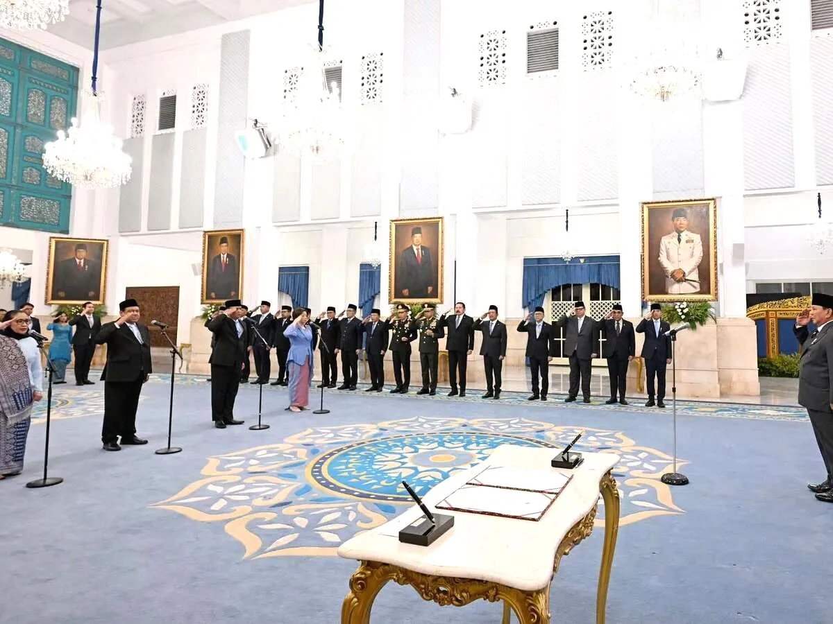 Prabowo Resmi Lantik Nanik Deyang Pimpin BGN, Said Iqbal Resmi Jadi Penasihat Khusus Presiden Reshuffle BGN Usai Kasus MBG, Nanik Deyang Gantikan Dadan Hindayana