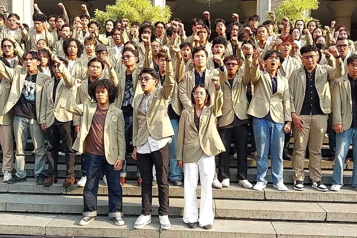 Usai Insiden GIK, Mahasiswa UGM Sampaikan Empat Tuntutan dan Singgung Demokrasi yang Memburuk Aksi mahasiswa ugm demokrasi indonesia