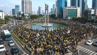 Gelombang Demo di Sejumlah Daerah Jadi Alarm Keras! Pengamat Ingatkan Pemerintah Segera Benahi Kebijakan Ekonomi Gelombang demo indonesia juni