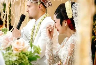 Jennifer coppen justin hubner mualaf menikah
