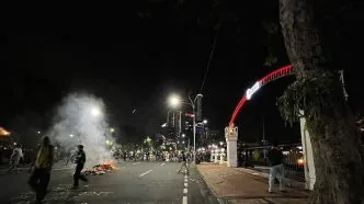 Massa aksi grahadi surabaya