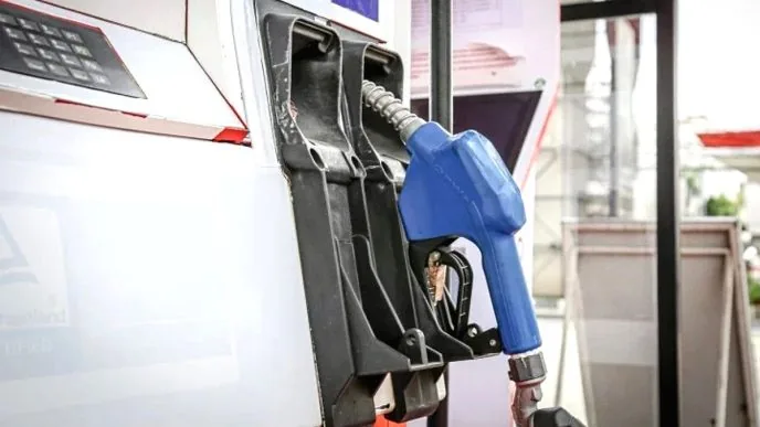 Harga Minyak Dunia Berpotensi Turun, Menkeu Purbaya Yakin Harga Pertamax Bisa Ikut Turun Menkeu purbaya harga pertamax turun