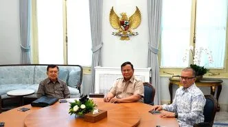 Prabowo Terima Kunjungan Jusuf Kalla & Putranya di Istana Merdeka, Apa yang Dibahas? Pertemuan jk solihin kalla prabowo