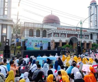 Dukungan untuk Makan Bergizi Gratis Menguat, Ribuan Masyarakat Subang Turun Gelar Doa Bersama