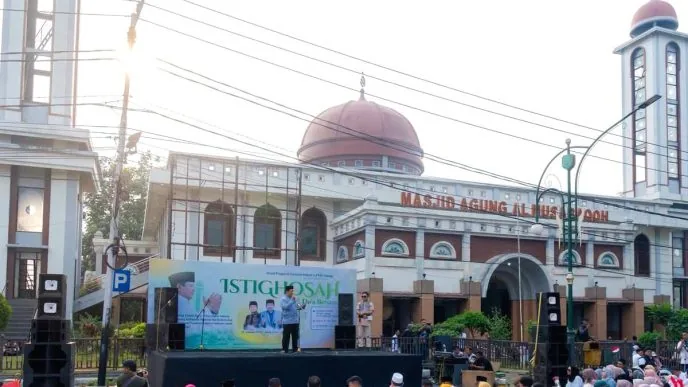 Dukungan untuk Makan Bergizi Gratis Menguat, Ribuan Masyarakat Subang Turun Gelar Doa Bersama