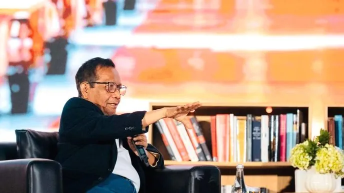 Fatwa NU dan Pajak Negara Pernyataan Mahfud MD di Lirboyo Jadi Perbincangan Nasional