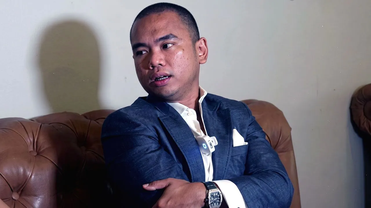 Putra Hotman Paris Sendiri Kecewa Ayahnya Bela Febrie Adriansyah, Minta Akun Hotman911 Ditutup Saja Frank Alexander Hutapea, mengungkapkan kekecewaannya