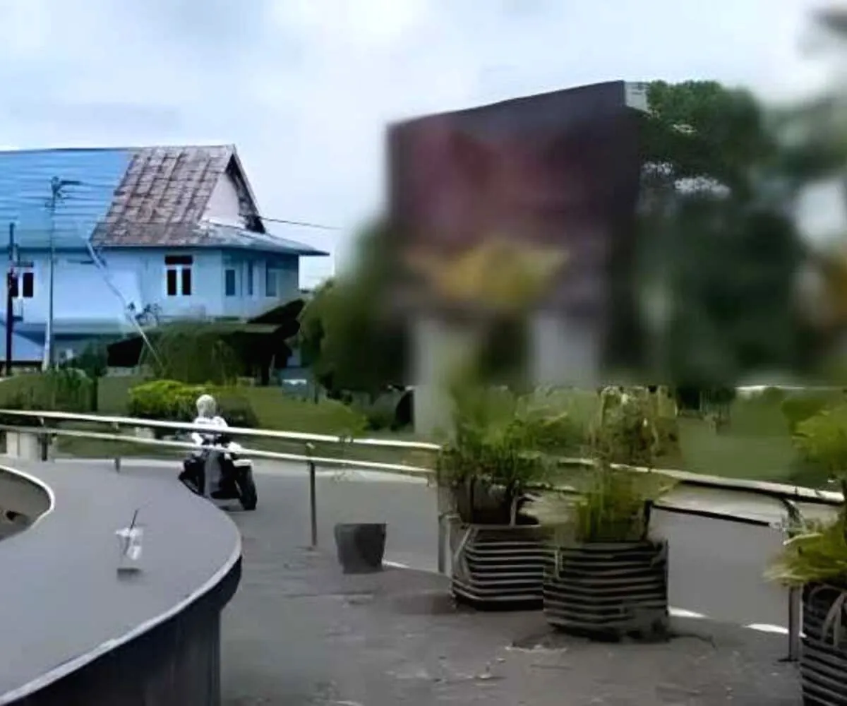 Heboh Tayangan Tidak Pantas di Videotron Melawi, Pemkab Minta Warga Tak Sebarkan Rekaman Insiden Videotron Melawi Jadi Sorotan, Sistem Keamanan Digital Pemda Langsung Dievaluasi