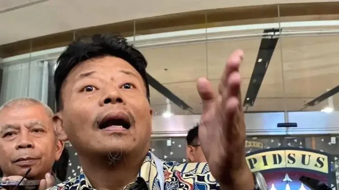 Don Ritto Klaim Emas 74 Kg dan Uang Rp476 Miliar di Brankas Rumah Febrie Bukan Milik Eks Jampidsus Pengacara Don Ritto Buka Suara soal Brankas Rumah Febrie Adriansyah, Sebut Emas dan Uang Milik Kliennya