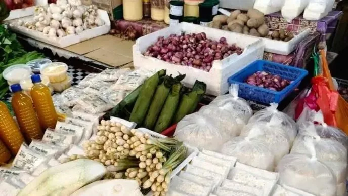 Harga Sayuran dan Telur di Bandung Naik Tajam, Program MBG Disebut Jadi Pemicu Tomat hingga Telur Kompak Naik, Pedagang Bandung Keluhkan Daya Beli Masyarakat Menurun