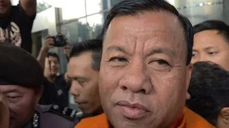 Bupati kuansing suhardiman ditahan kpk