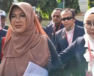 Dokter Tifa Ungkap Ada “Pertolongan Tak Terduga”, Klaim Miliki Bukti Baru Segepok Dokumen soal Ijazah Jokowi Dokter tifa sidang ijazah jokowi