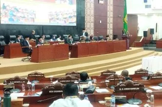Gubernur Bobby Nasution Walk Out Saat Rapat Paripurna DPRD Sumut, Ini Ternyata Penyebabnya! Gubernur sumut bobby nasution walk out