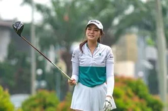 Jesslyn wijaya terbang luar negeri
