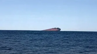 Kapal kargo golden leo tenggelam laut hitam