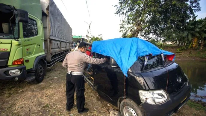 Kecelakaan maut di pantura indramayu 10 tewas